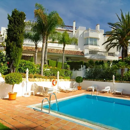 Apartment Ground Floor White Pearl Beach Marbella