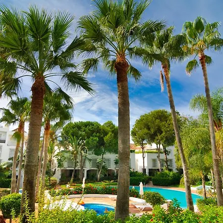 Ground Floor White Pearl Beach Apartment Marbella